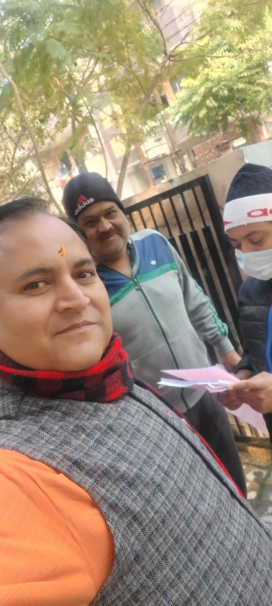 CPTiwari1976's tweet image. #जनसंपर्क_किया गया राजेन्द्र नगर
साहिबाबाद,
#फिर_एक_बार_योगी_सरकार

@sanjivsharmabjp @PPehalwan @madanraibjp @anandkalra69 @Prateekmathur23 @AmitrajUpadhya3 @hemantjoshibjp @Sushmita1802 @AkumarsinghBJP @Bjp4Ghaziabad @BJP4UP @BJP4WestUP @gaurish85Bjp