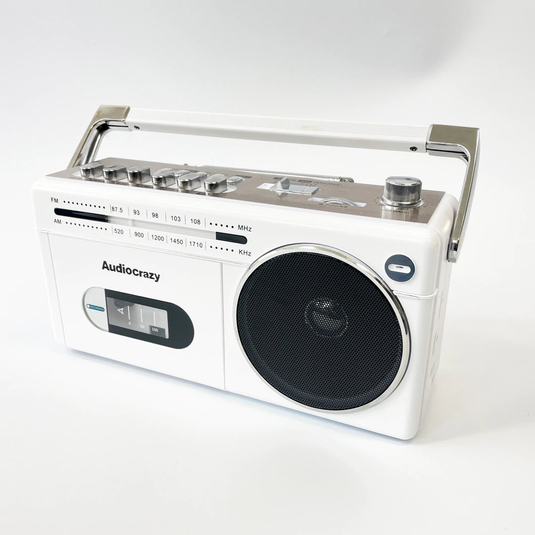 カセットプレーヤー】Audio crazy BOOMBOX - WHITE - カセットプレーヤー カセットプレーヤー】Audio crazy BOOMBOX - WHITE - カセットプレーヤー