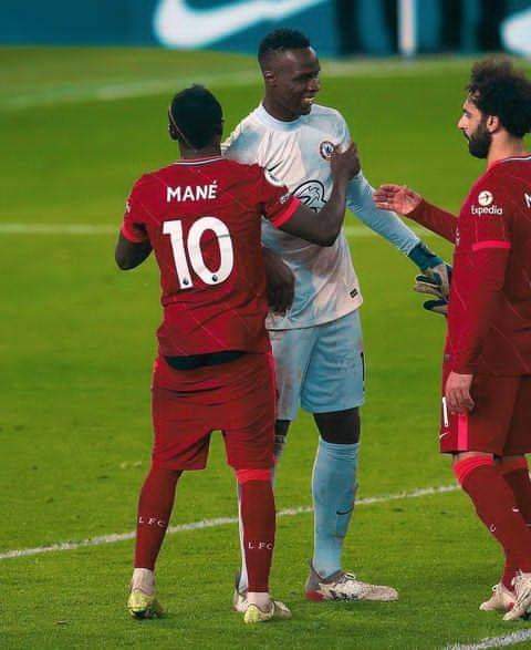 KinianiJ's tweet photo. Mpaka sasa ni Liverpool tu ndo wana uhakika wa kuchukua #AFCON 😀

Wengine tuchague Kua Senegal au Egypt 🙌🏾 https://t.co/Sf3dWH4Gls