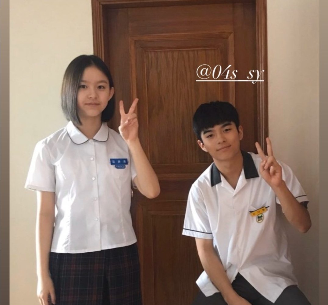 forsonsangyeon's tweet photo. #SonSangYeon with #ParkJihu during house of hummingbird! he played as eunhee's(jihu) brother 

#손상연 #AllOfUsAreDead https://t.co/ZiZvv2QzDm