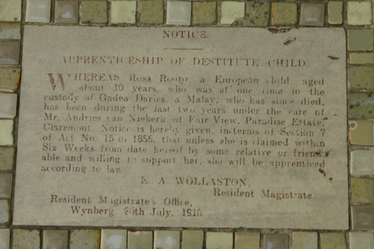 PeterHerring's tweet image. #WeAreStillHere
#OnsIsNogHier
#Siselapha
I had no idea this memorial even existed. @andrewboraine Related the story and I got a knot in my throat. For a moment I tried to imagine the pain of these "Indentured Children". #Slavery Cc @urbanjodi @contestedspaces @carbonsmart