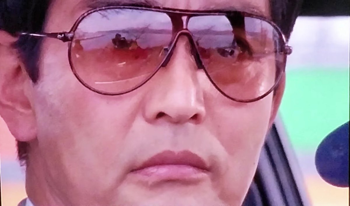 Twitter এ Wild Hip 見れば見るほど何とも言えない形をしたサングラスですね このサングラスが似合う人 どこにいるのでしょうか 西部警察 渡哲也 Nikon T Co 4rdkihpntg ট ইট র