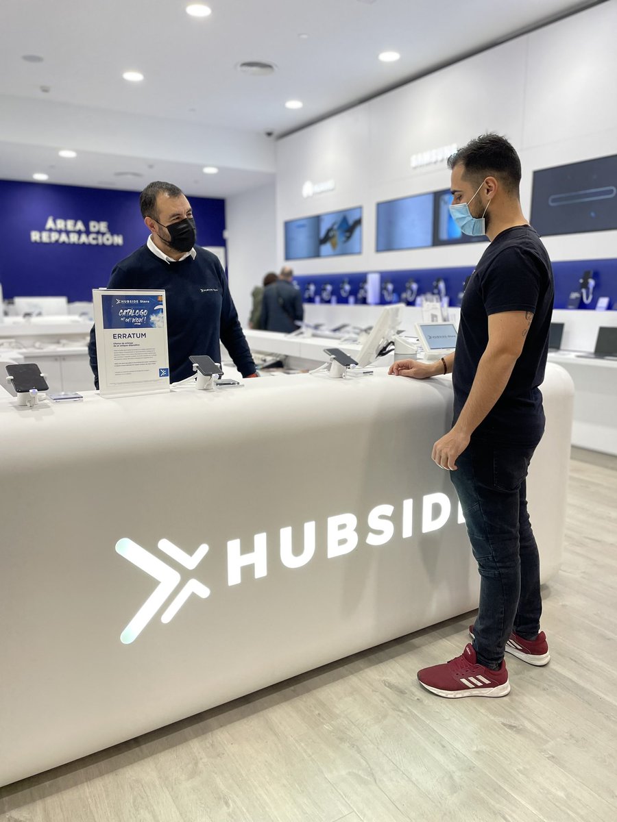 intuXanadu's tweet image. ¿Conectados al mundo digital? 

En @Hubside venden, alquilan, reparan y aseguran los dispositivos electrónicos que todos tenemos en casa.

También cuentan con servicio de creación de páginas web, impresión de fotos, y alquiler de dispositivos de movilidad urbana. 🤩