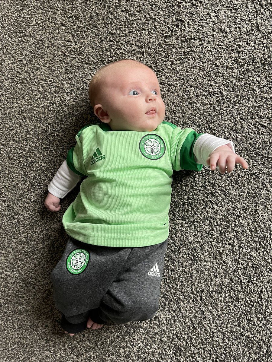 SomersPazzi's tweet photo. Must be match day 🍀💚 @CelticFC https://t.co/7T5lHPONHx