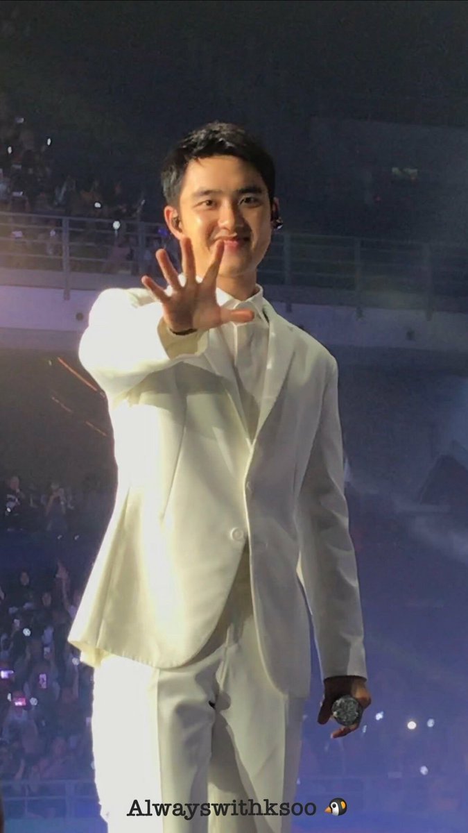 archiveforsoo's tweet photo. This is how Doh Kyungsoo looks in real life 🥺🤍 https://t.co/nP9GwXyRas