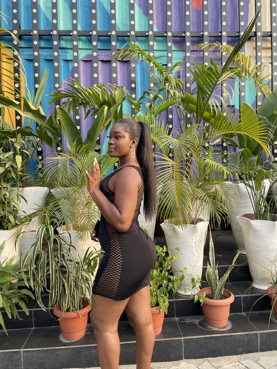 prefeleb's tweet photo. Since y’all said it’s girls with ASS y’all will assist. Abeg I need small ASSistance 🥺🤲🏼 https://t.co/EWiXnjtCdB