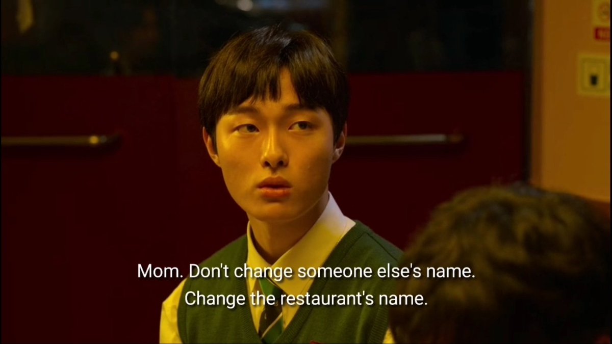 soljaeluvr's tweet photo. so my theory is that their store name foreshadows cheongsan's ending bc he didn't like it to be called "CHEONGSAN CHICKEN" but his mom never change it so cheongsan ended up fried like a chicken https://t.co/JJ0p6ZDa7x