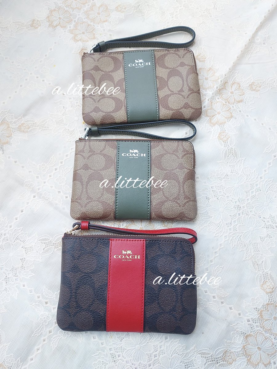 ALittebee's tweet photo. Coach Small Wristlet in Colorblock Signature Canvas

กระเป๋าคล้องมือทรงเล็กมีซิปปิด ทำด้วยผ้าแจกการ์ดลายซิกเนเจอร์และขอบหนังลายกรวด ใส่การ์ด เงิน สำหรับคล้องมือหรือใส่ในกระเป๋าถือ
มีช่องสำหรับใส่บัตร 2 ใบ
มีซิปปิดด้านบน, มีผ้าซับใน

6 1/4" (L) x 4" (H) x 1/2" (W)

ราคา 1200ส่งฟรี https://t.co/1pABTv59tF