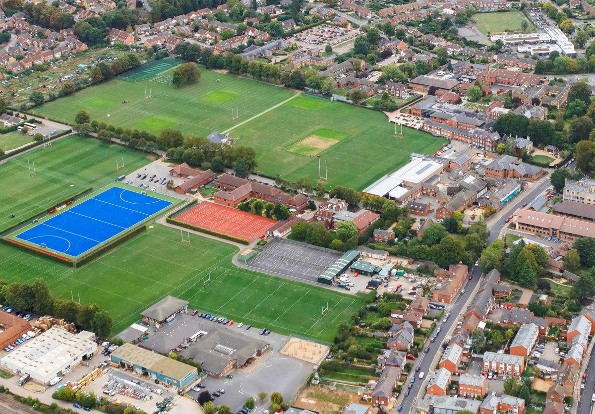 PSFSchoolFinder's tweet image. An aerial shot of one of our partner schools and some of the incredible sports facilities available on site.

Please register on our homepage and set up a free consultation with one of our experts to discuss your sporting needs.

ukprivateschoolfinder.com

#ukboardingschools
