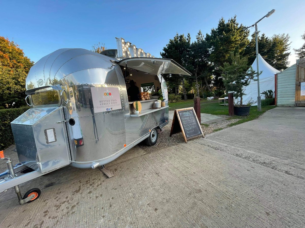 ChefConsultant's tweet photo. Man City v POSH at HOME ๐ช
I would look love to setup our Tin outside POSH Stadium and serve our great Street Food Menu to all football fans ๐
#Poshunited #TheTin #StreetFood https://t.co/YuXBogkziY