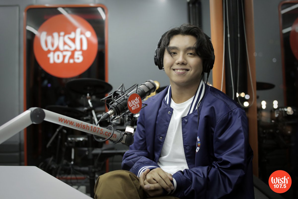 wish1075's tweet photo. Singer-songwriter @zacktabudlo serenaded our virtual #WishMusicAwards audience with his mesmerizing Wish Bus performance of "Give Me Your Forever"! https://t.co/riS8aSG9Ha