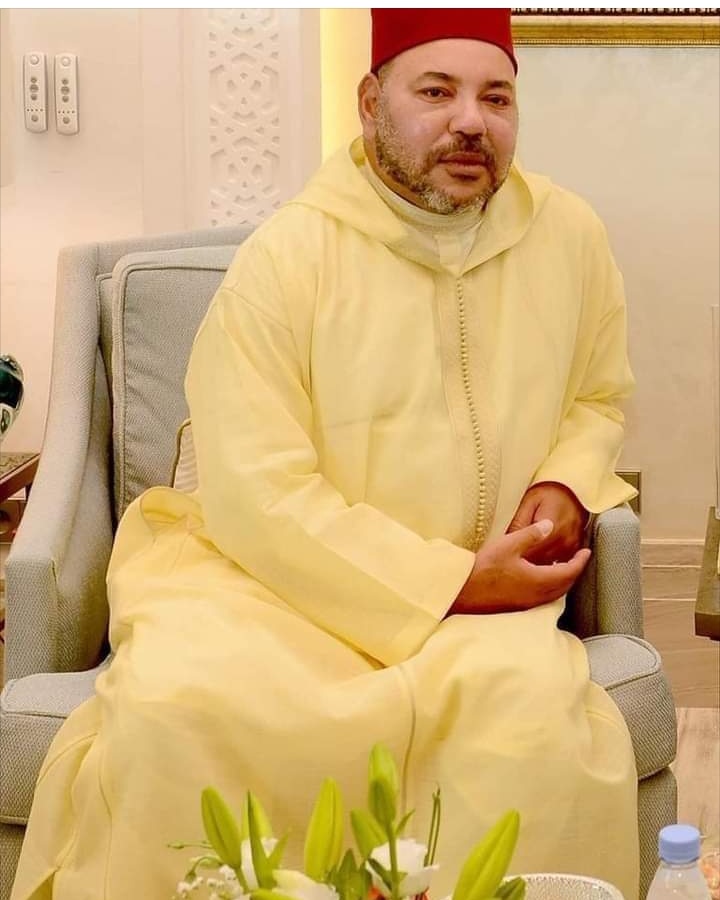 الخلاصة التي خرجت بها أنا شخصيا من هذه المأساة هي  أنه فعلا كما قال في أحد خطاباته " كل ماتعيشونه يهمني "  كان الأب الذي تكفل بكل كبيرة وصغيرة تخص ريان تابع و سهر على تسخير كل الممكن  وفعل المستحيل
الخلاصة  لهلا يخطيه علينا والله يحفظو ويطول لينا فعمرو  الأب الحنون ونعم الاب