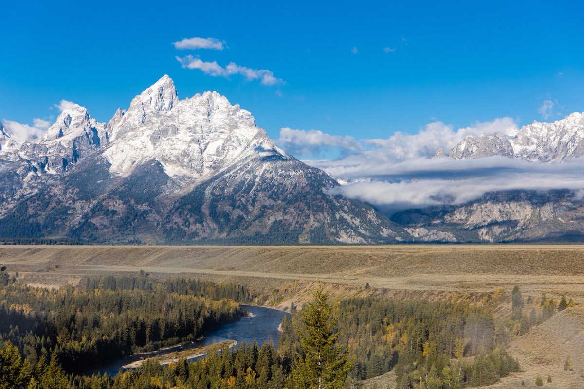 gorgeous_pix's tweet photo. "The Teton Range as seen from Snake River Overlook, Moose, Wyoming @itkjpeg. From u/itk_jpeg on /r/earthporn #snakeriveroverlook #tetonrange #wyoming #seen #moose #itkjpeg #earthporn" https://t.co/IosspesYdt