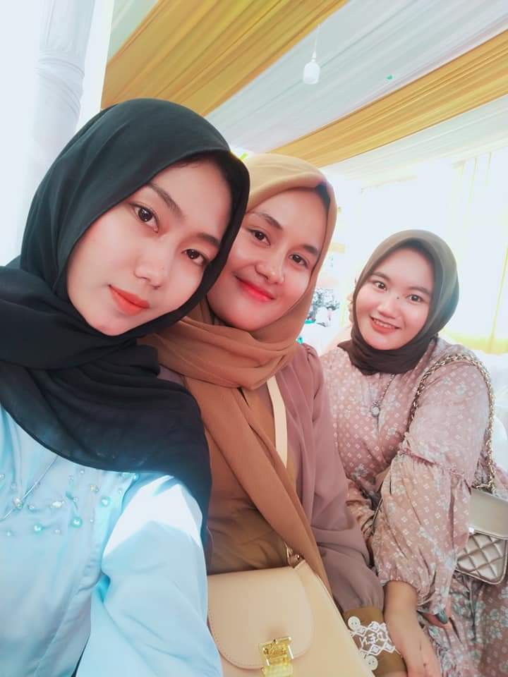 Sufina81409586's tweet photo. Coba pilih dari salah satunya yg menurut kalian paling cantik. https://t.co/3X3HVYJkuO