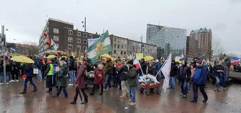 Core2Et's tweet photo. Livestream 3 Rotterdam protest - HJM
https://t.co/GjHkdD5bXM #samenNL #COVID19 #News https://t.co/mdDS2jmLst