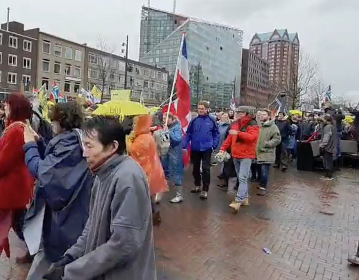 Core2Et's tweet photo. Livestream 3 Rotterdam protest - HJM
https://t.co/GjHkdD5bXM #samenNL #COVID19 #News https://t.co/mdDS2jmLst