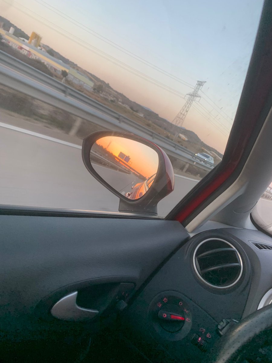 🌅