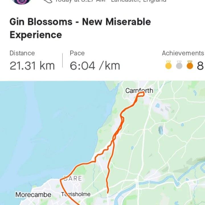 Cakesniffer77's tweet photo. That was a hard one. Hadn't been out since Monday and felt a bit rusty. Wasn't helped by the incredible wind which was in my face for most of it. What did help was a record 51 dogs! @runningpunks listened to @ginblossomsaz - New Miserable Experience. #virtualrunclub #farnotfast https://t.co/gWOnUhXZ4p