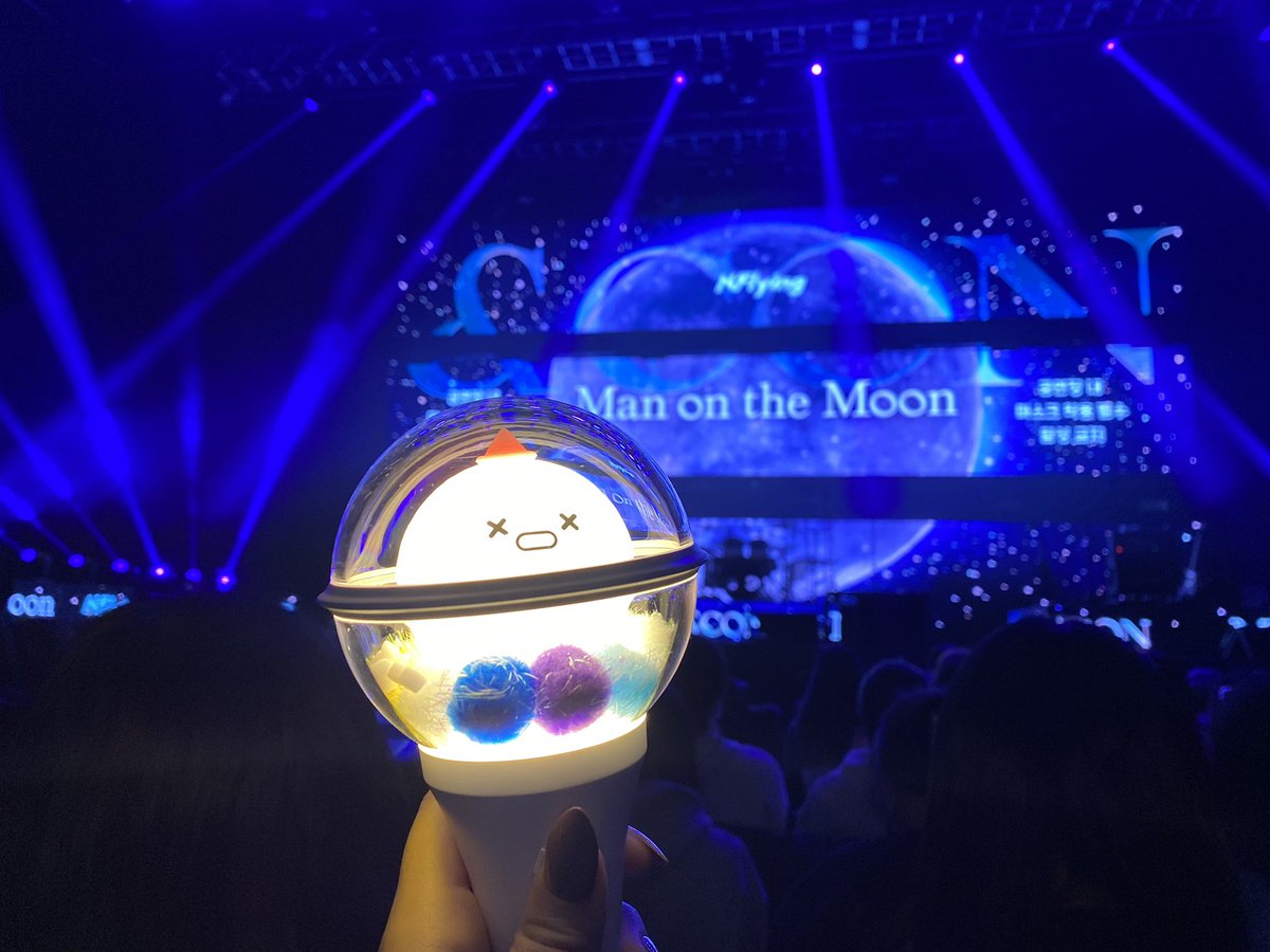 0nespaghetti's tweet photo. 22058292190428 &amp;CON 해줘:,....

#엔플라잉 #Nflying  #NFlying_day2 https://t.co/VXwTqYoXgA