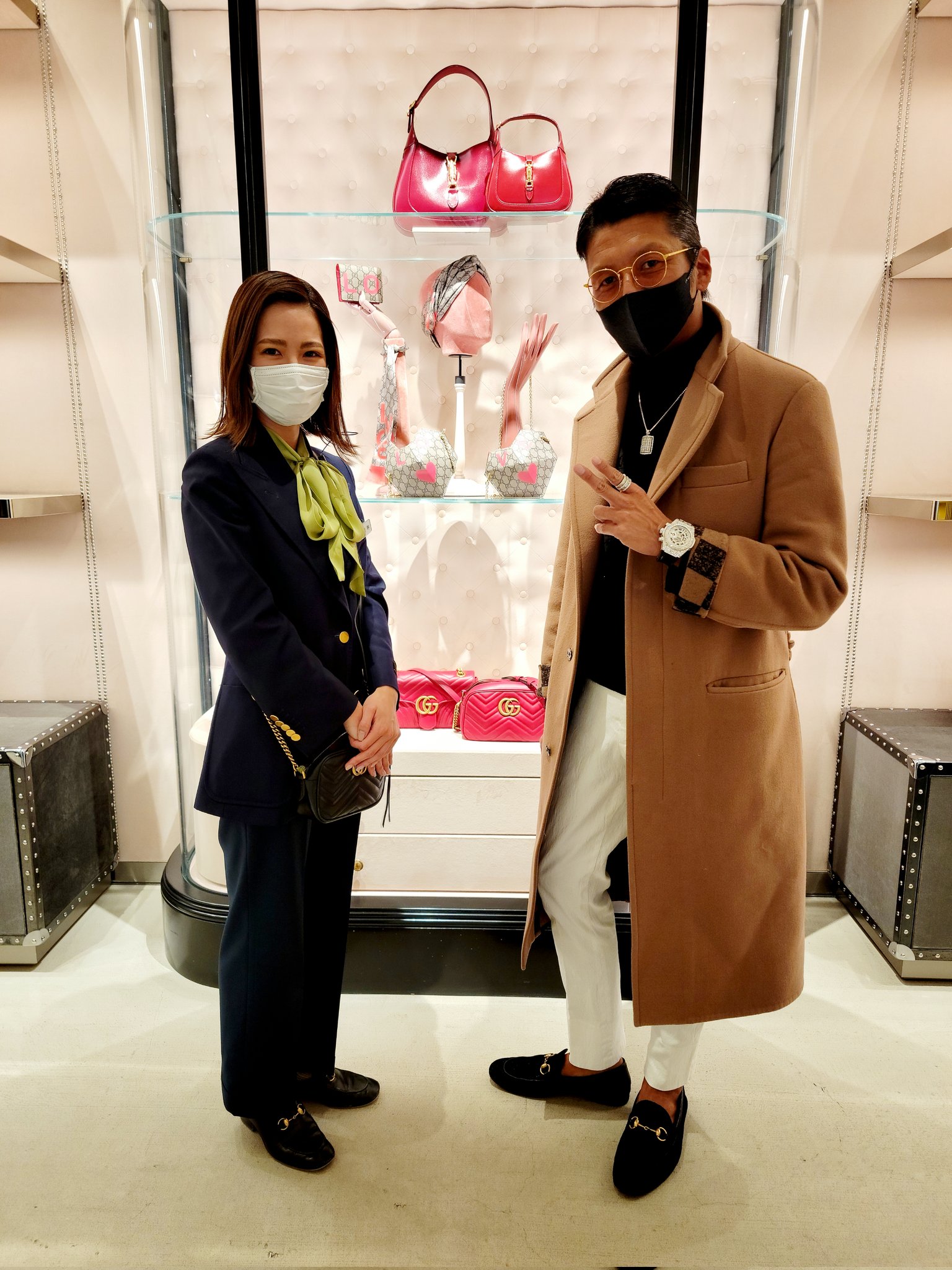 國松 幸雄 Gucci 大丸 担当さん 退社 お疲れ様でした ありがとう 札幌 また次のお店で T Co Ahvqxi6rf7 Twitter