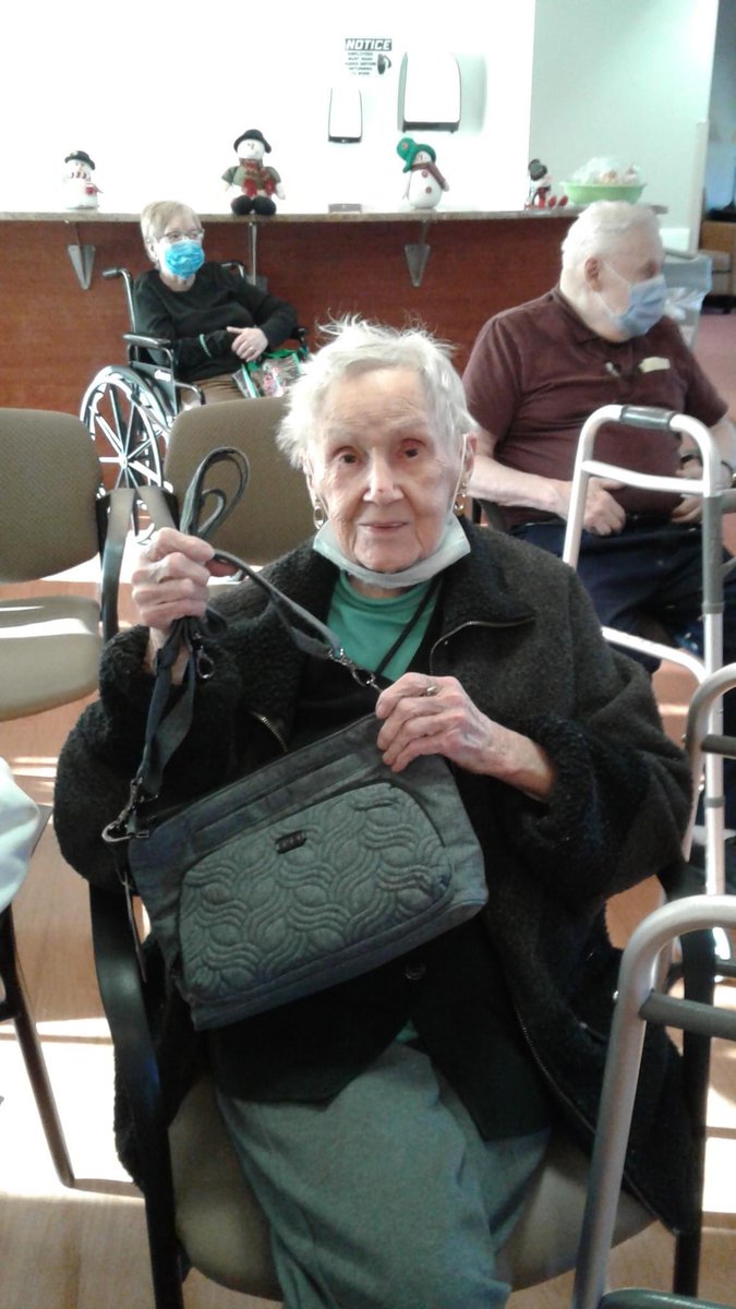 WesleyEnhLvg's tweet photo. In celebration of the #ChineseNewYear, residents at our Burholme community participated in a Chinese auction! Prizes included boxes of truffles, a pink teddy bear and box of chocolates, a Lennox collectible holiday ornament, a tote bag and a handbag with lotion in it. #WEL https://t.co/1uydBJbkvg