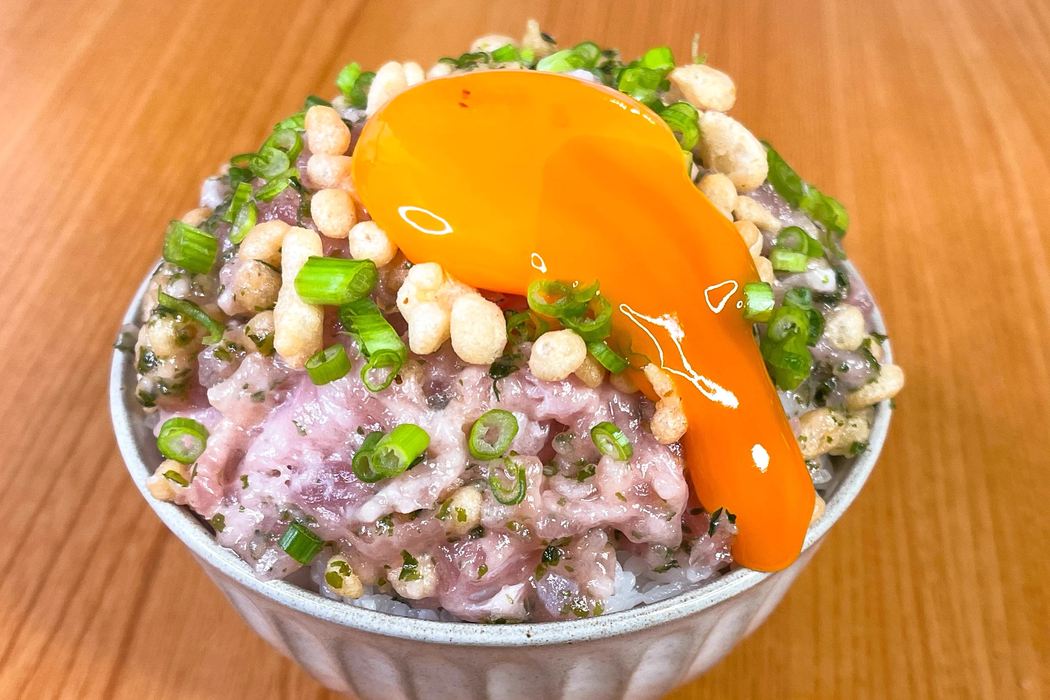 混ぜて乗せれば出来上がり？！簡単で、必要な材料も少ない「ネギトロ」レシピ！