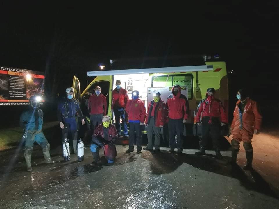 Derbyshire_CRO's tweet image. CALL OUT: The alarm was raised yesterday for a missing diver on a Titan to Peak Cavern through trip.
The Diver was quickly located by our volunteers, after executing a well rehearsed search plan where he was found safe &amp;amp; dry.
#volunteers #caverescue