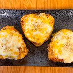 キムチ×チーズの組み合わせがたまらなく美味しそう!作り方も簡単な、「焼きおにぎり」レシピ!