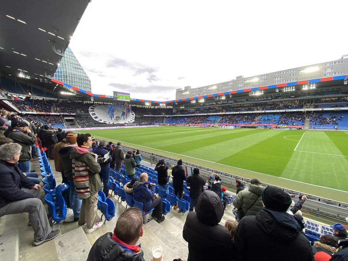 mattivanaelten's tweet photo. Zwitsers voetbalweekend deel 2/2
Basel - Sion #FCBSIO https://t.co/ZeCWRc82Bw