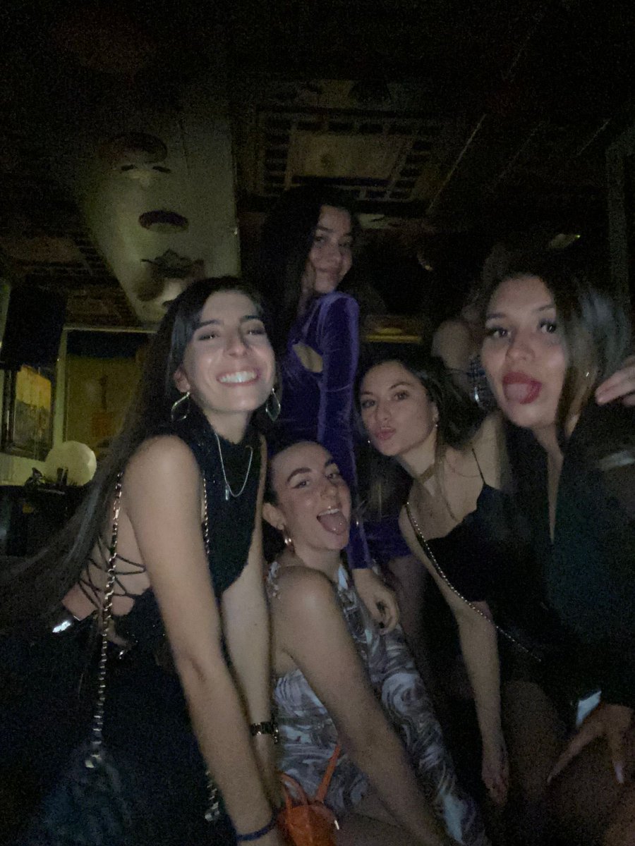 emebenoe's tweet photo. demasiado 🤤😻😻😻 https://t.co/FhUCx4aDc1