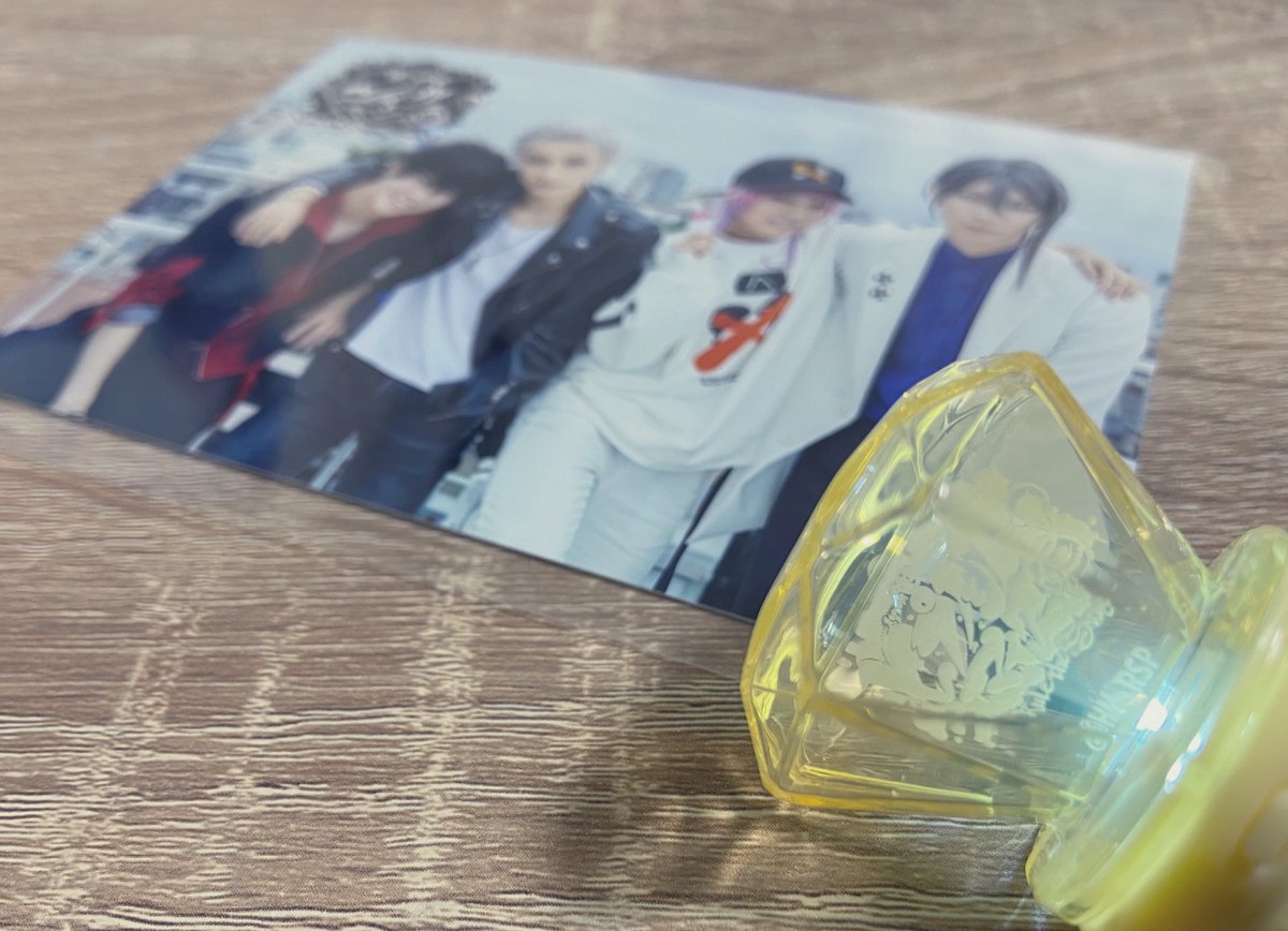 ヒプステtrack.5にてお取引して頂いた皆様本当にありがとうございました💐あくまで個人の感想ですが今までのヒプステで1番楽しくて思い出深い公演になりました。終わってしまって少し寂しい気持ちに浸っております。またいつか機会があればどうぞよろしくお願い致します🎤⚡️