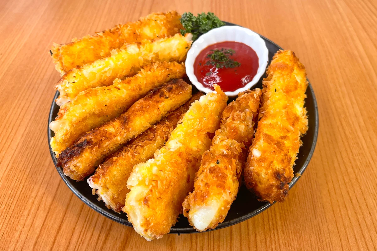 めっちゃ伸びる！揚げずにカンタン！サクサクチーズフライ‼