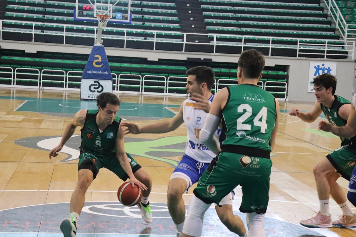 #LigaEBA | 🏀🅹1⃣6⃣🏀

FINAL

Los verdinegros pelearon hasta el final, pero la victoria se va Huelva

🟢 <a href="/tortacasar/">DOP Torta del Casar</a>  Extremadura - 68
🆚 
⚪️ @cdb_ebenitez - 79

📊 baloncestoenvivo.feb.es/partido/2219277

#Familia💚🖤