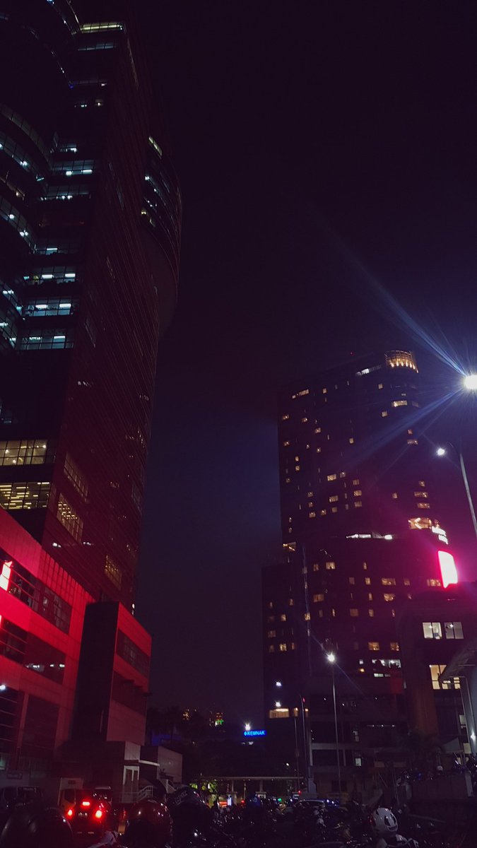 ucuzzz's tweet photo. @nikkoilham Day and nite mode 📷

#shotbyphone #NOFILTER https://t.co/2BjI5lnk4V