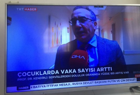 Nehir1453's tweet photo. Okullarda önlem ve tedbir yok #SoemestrTatiliUzatılsın https://t.co/RhVKa5zhdL