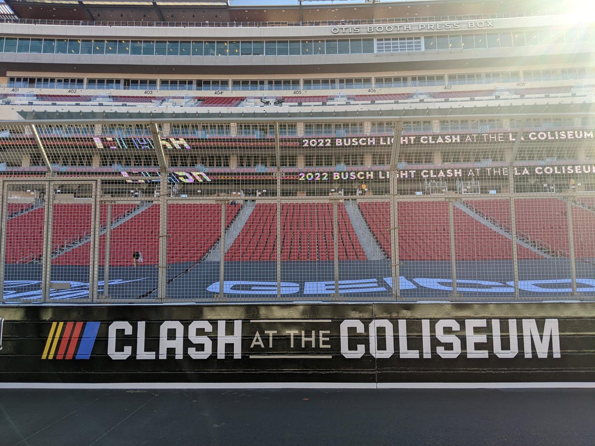 ExtremeNetworks's tweet photo. We're revving up our #WiFianalytics engine for @NASCAR's Clash at the @LAColiseum, where our #WiFi &amp; #analytics solutions will provide connectivity and enhance the #fanexperience. 

Learn more about our work with leading sports orgs - https://t.co/ypa0yIfk0K #BuschLightClash https://t.co/VdKE0RkJM2