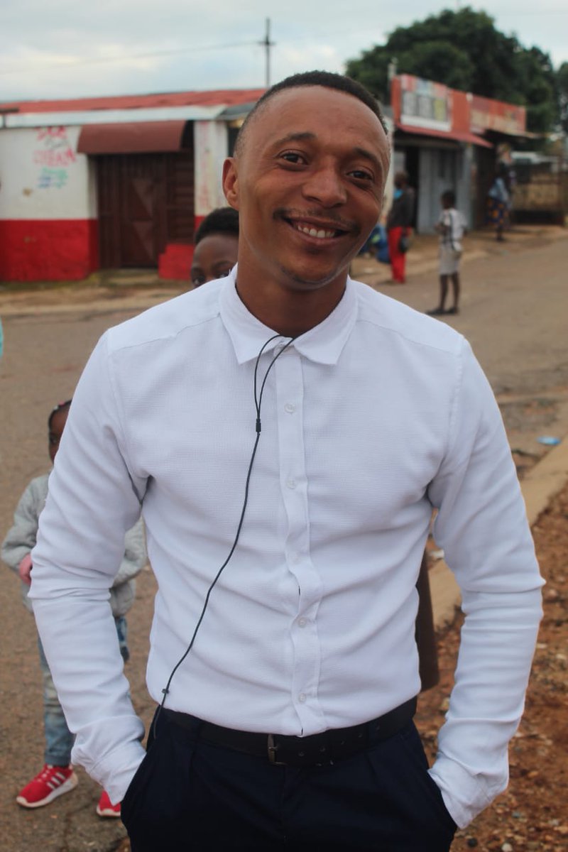 TreasureMatt080's tweet image. 29 
1 kid 
Johannesburg 
Let me try my luck...
#uMjoloWithAzola