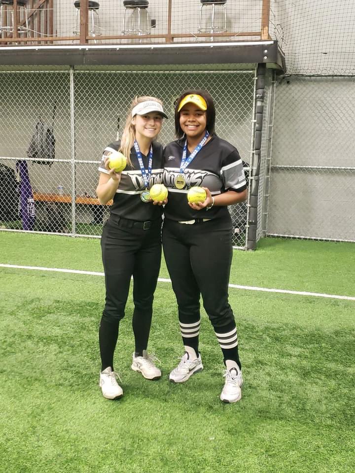 Emily Yacapraro (@eyacapraro) on Twitter photo Great team wins with <a href="/OHOutlawsYoung/">Ohio Outlaws Premier ‘04 - Young</a> going 5-0 to win the championship! Thank you for having me! <a href="/Saadielys3/">Saadielys Maysonet</a> 💣💣<a href="/micaelaminner/">Micaela Minner</a> <a href="/CSU_Softball/">Cleveland State Softball</a> Great team wins with <a href="/OHOutlawsYoung/">Ohio Outlaws Premier ‘04 - Young</a> going 5-0 to win the championship! Thank you for having me! <a href="/Saadielys3/">Saadielys Maysonet</a> 💣💣<a href="/micaelaminner/">Micaela Minner</a> <a href="/CSU_Softball/">Cleveland State Softball</a>