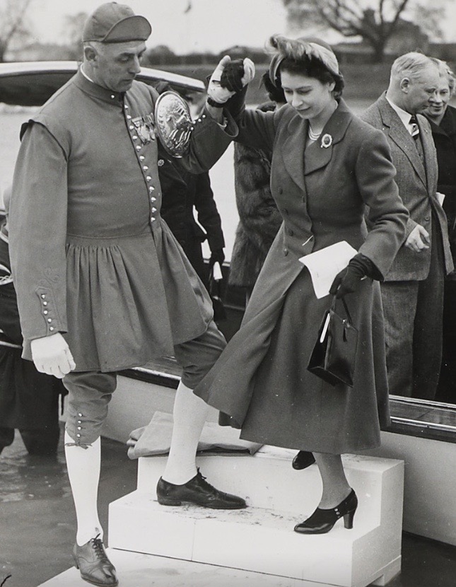 On HTBS: Today, on 6 February, Queen Elizabeth II is celebrating a Platinum Jubilee. Tim Koch has collected some photos of the Queen's (then Princess) visit to <a href="/EightsHead/">HORR</a> in 1951, pictures from <a href="/ThamesRCArchive/">ThamesRCArchive</a>  (permission from <a href="/jamesofputney/">James Elder</a>/<a href="/ThamesRC/">Thames RC</a>.) bit.ly/3B90bQL