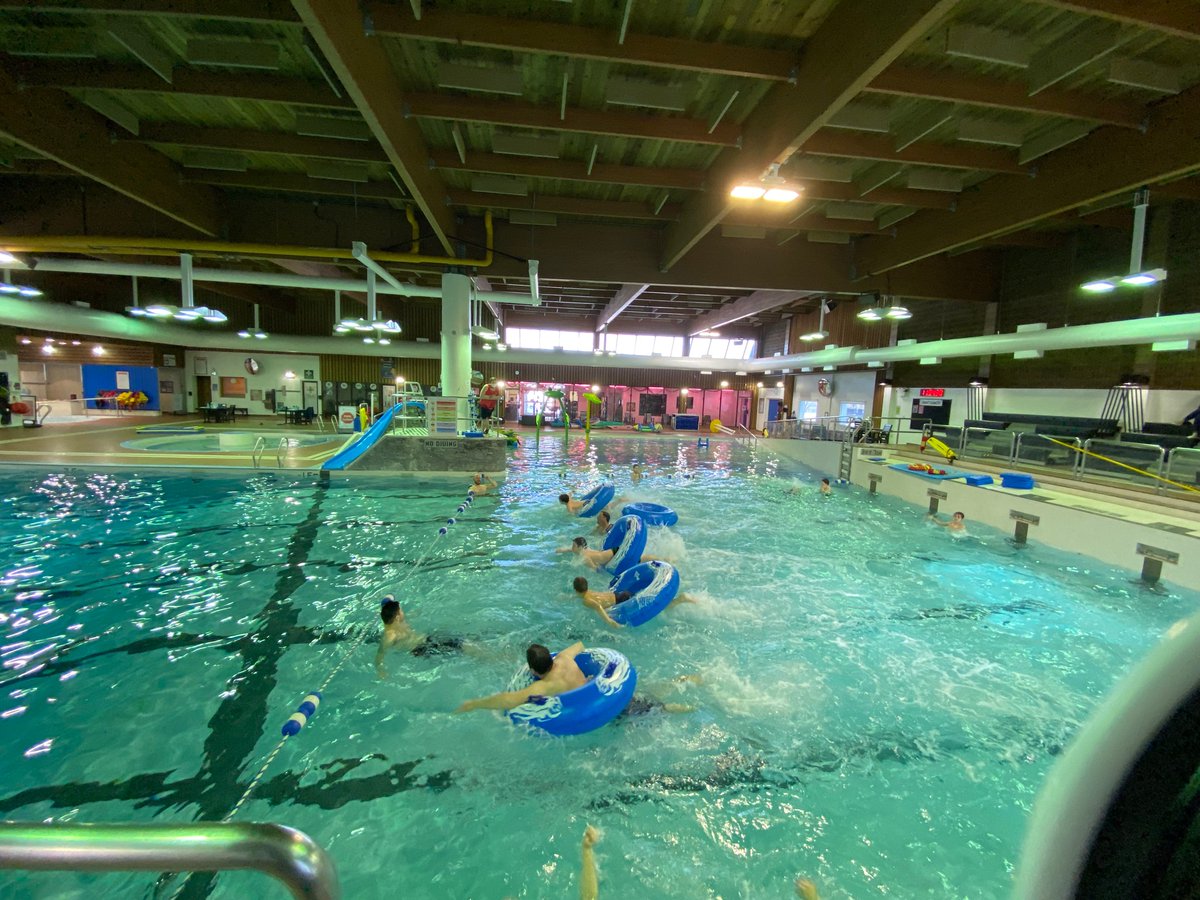 Thanks Harbour Pool for hosting the U11AA Strike Group Rangers for a lifesaving course! #redbuckets #teambuilding <a href="/RAChockey/">Rangers Athletic Club (RAC)</a>