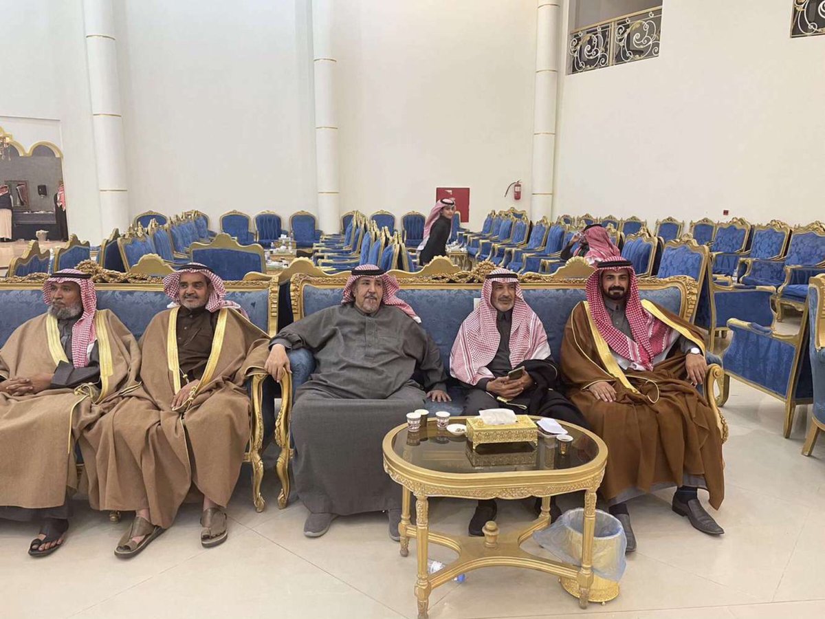 ALmauflh's tweet photo. .

.
#تهنئة للشيخ :
ماضي بن سلطان الربيع 

بمناسبة زواج اخيه الشاب :
نايف بن سلطان الربيع

اللهم بارك لهما وبارك عليهما واجمع بينهما في خير https://t.co/tK9ItuY22X