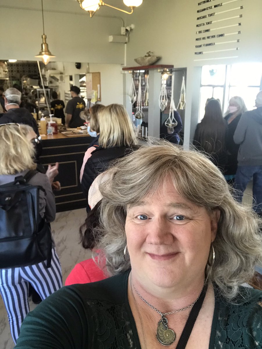 DarlaDonna's tweet photo. Another Transition milestone today: I went out to the new #HalfMoonBay restaurant #PilotLightCafe enfem as myself.
This is my first time out locally, the last real place I wasn’t out to yet. https://t.co/1WzsIqGwl5