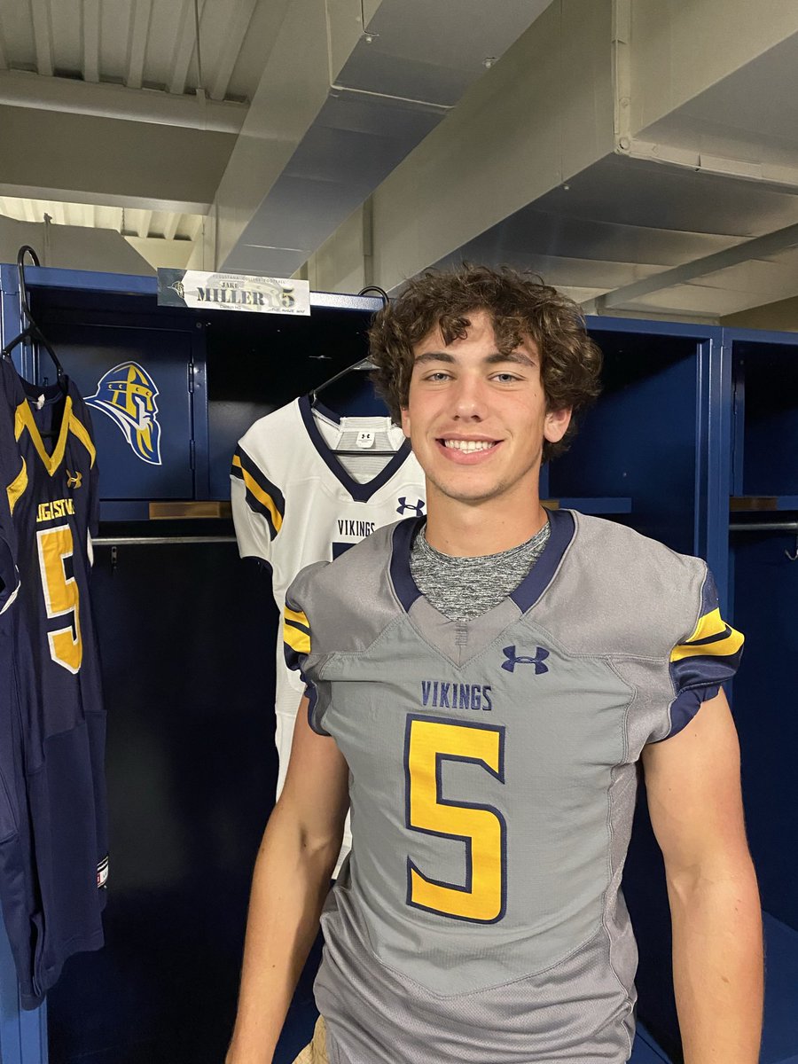 Thankful and excited to be a viking! Thanks to <a href="/Coach19Bell/">Stephen Bell</a> <a href="/Coachragone/">David Ragone</a> <a href="/LittleGiantsFB/">Canton Football</a> <a href="/51millerJustin/">JR</a>