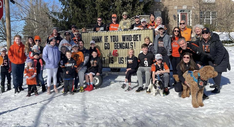 NicoleZembrodt's tweet photo. A local neighborhood’s Super Bowl message for the #Bengals and @ClarkHarris46! https://t.co/bt1KWrKPj8