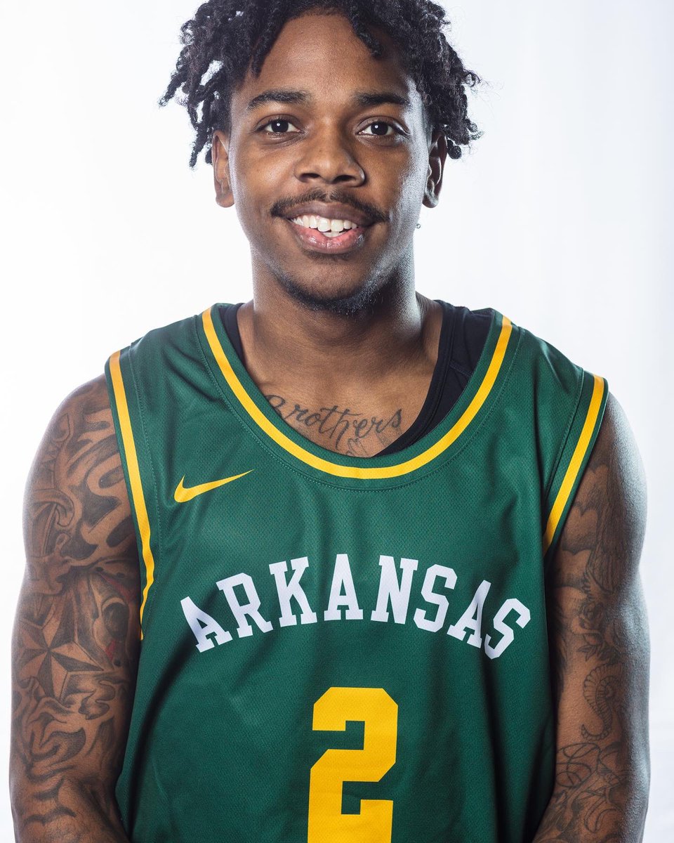 ATUMBB's tweet photo. It is with great sadness to announce the unexpected passing of former player and teammate Justin Briley. 
“J” was a valued member of the 20-21 ATU basketball team . Today we lift up Justin’s  family, friends, and teammates that cared for him so much. https://t.co/da80cIKa38