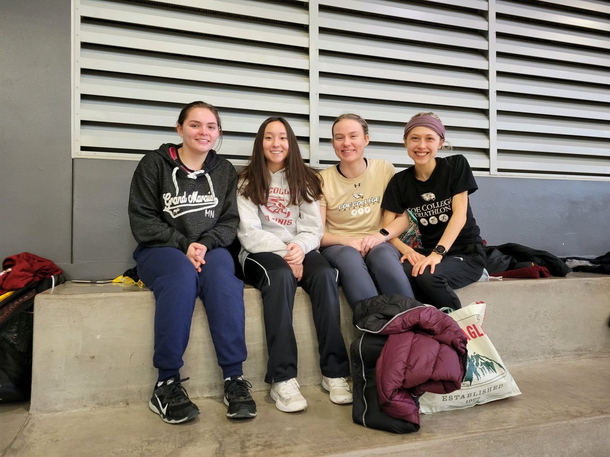 CoeTriathlon's tweet photo. Tri-owa Indoor Triathlon ✅
Collegiate Club - Ana, Avery, Claudia &amp; McKenna
Age Group - Lexi, Coach Troy, Coach Kris
4️⃣ First Time Finishers
3️⃣ 🥇s https://t.co/Vgwv7RZJts