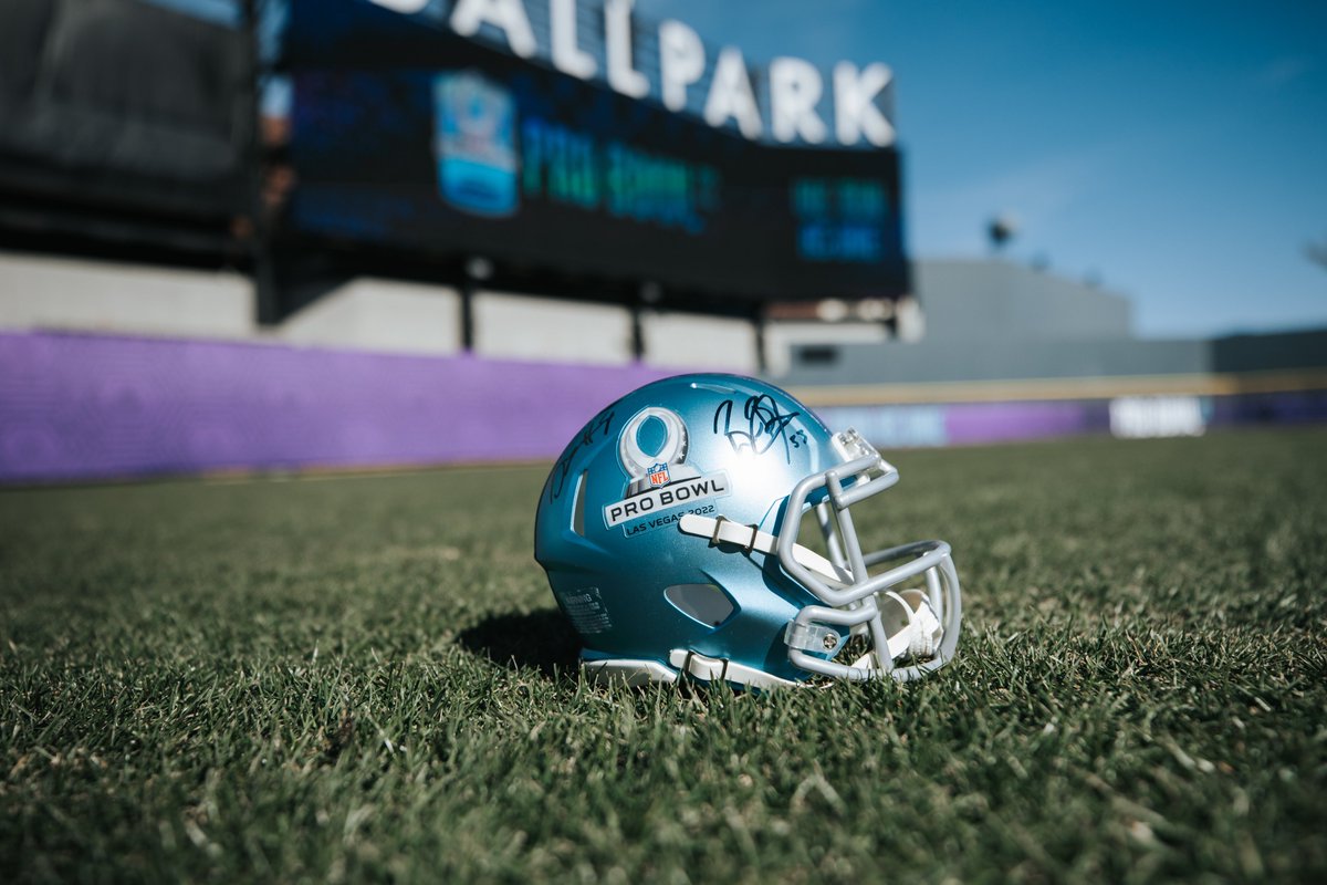 Carolina Panthers (@panthers) on Twitter photo RT for your chance to win a <a href="/Fire_Burns99/">Brian Burns</a> and <a href="/BumpNrunGilm0re/">The Gilly Lock</a> signed Pro Bowl mini helmet 🙌 RT for your chance to win a <a href="/Fire_Burns99/">Brian Burns</a> and <a href="/BumpNrunGilm0re/">The Gilly Lock</a> signed Pro Bowl mini helmet 🙌