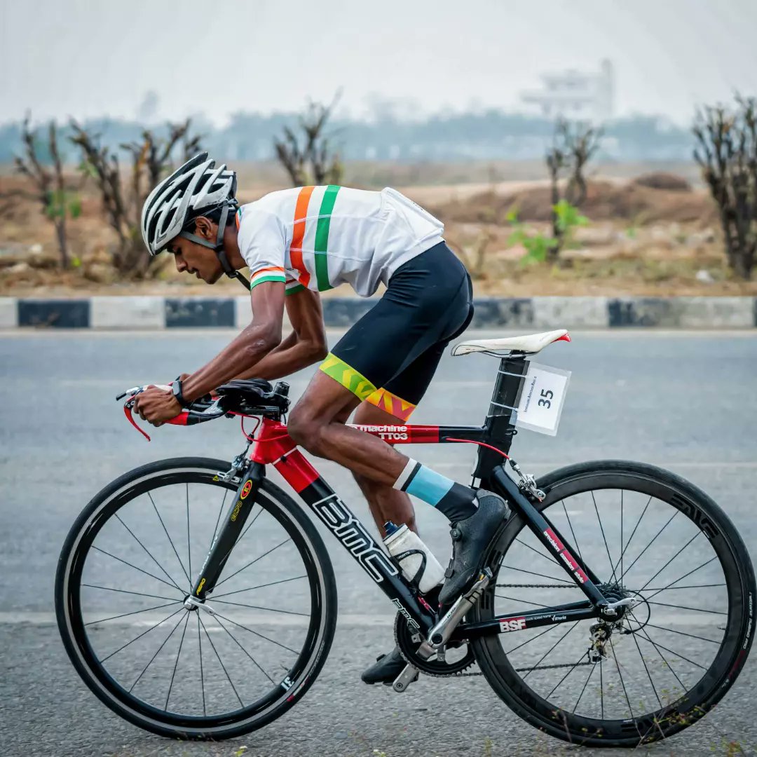 manigandan_race's tweet photo. @bar_bangalore_amateur_racing in the good time trial bike thanks from @bhateja.vivek ❤ Good test TT bike time first ride. But pain my heart high maximum. I again trying workouts in the heart rate soon. Coach @bvcoaching teaching in TT bike time next month 🔥

 #manigandanracing https://t.co/e8uGLP3i7J