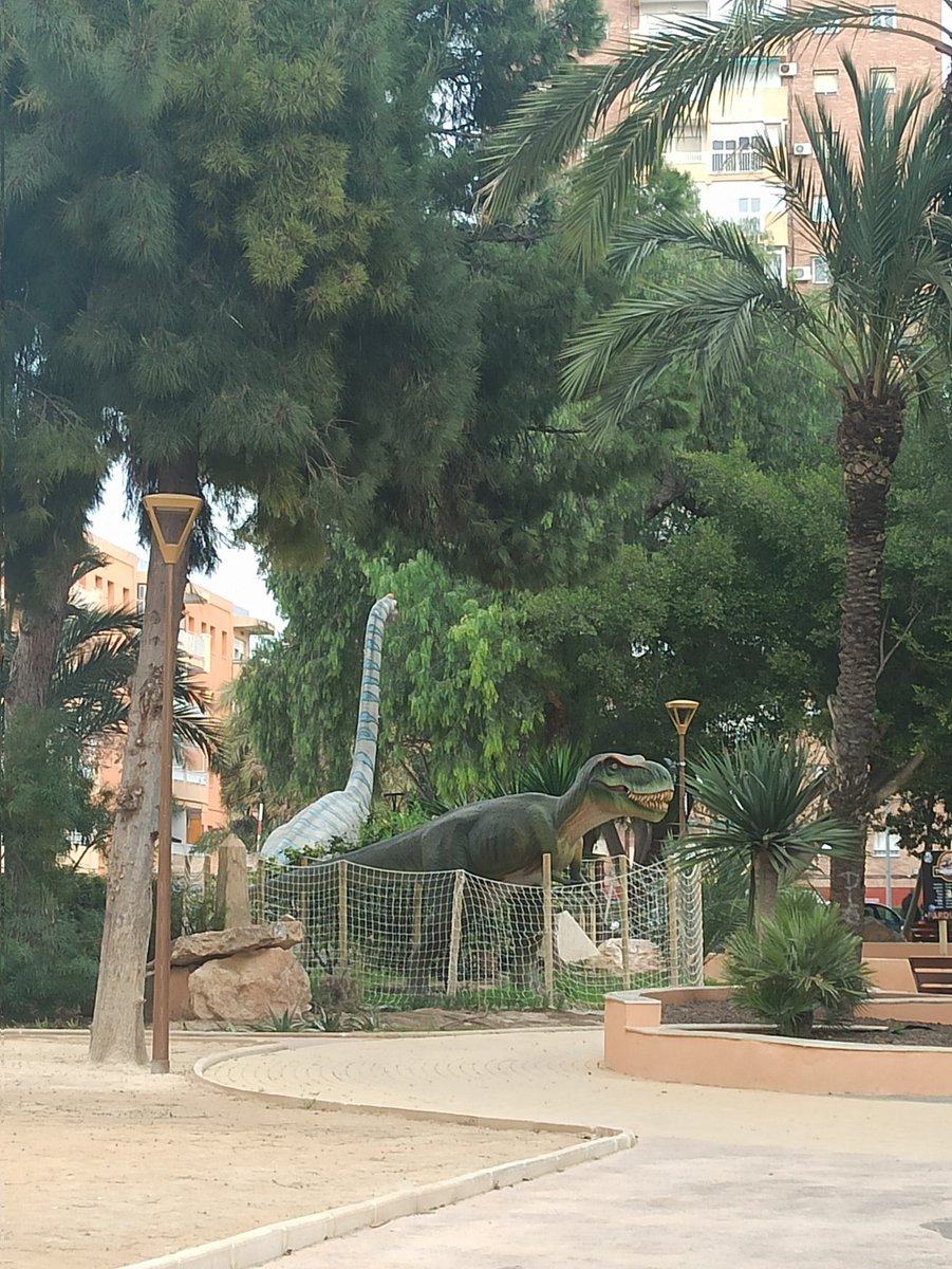 Joder si que se ha vuelto realista el #ARK