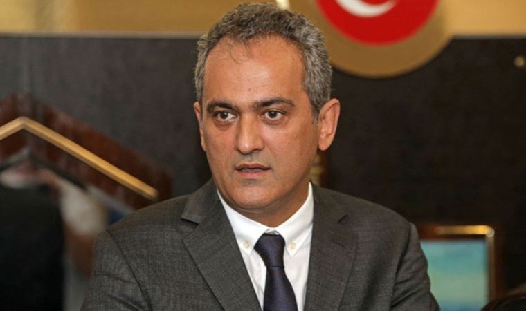 KadirYk68873689's tweet photo. Bu tag 3 milyon olacak bu sözüm kenarda kalsın. #MahmutOEzeristifa https://t.co/EV4L3dCXE0